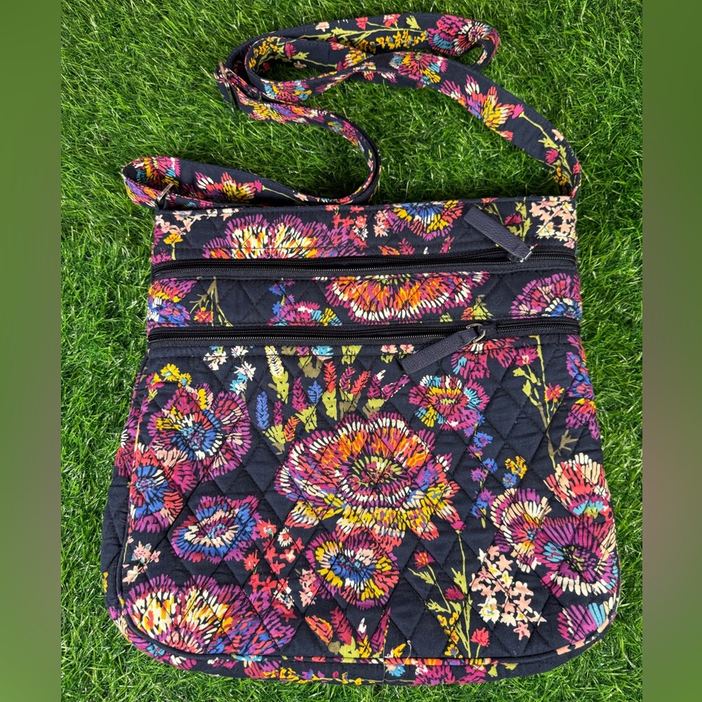 Vera Bradley Triple Zip Hipster